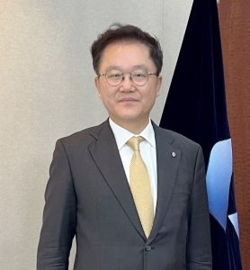 Kang-Seok-hoon